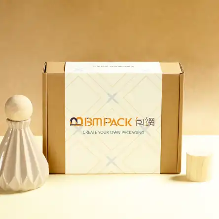 BM PACK包網的包裝盒訂製可在郵寄盒上額外加彩色圍條