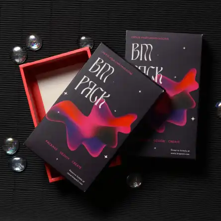 兩個印有"BM Pack"字樣的黑色天地摺盒，帶有神秘感覺。
